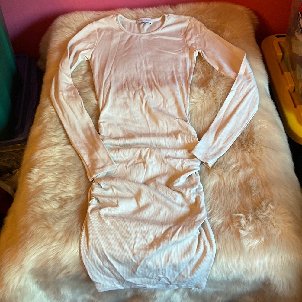 Michael Stars Jordan ruched mini dress sz XS long sleeved stone/ivory color